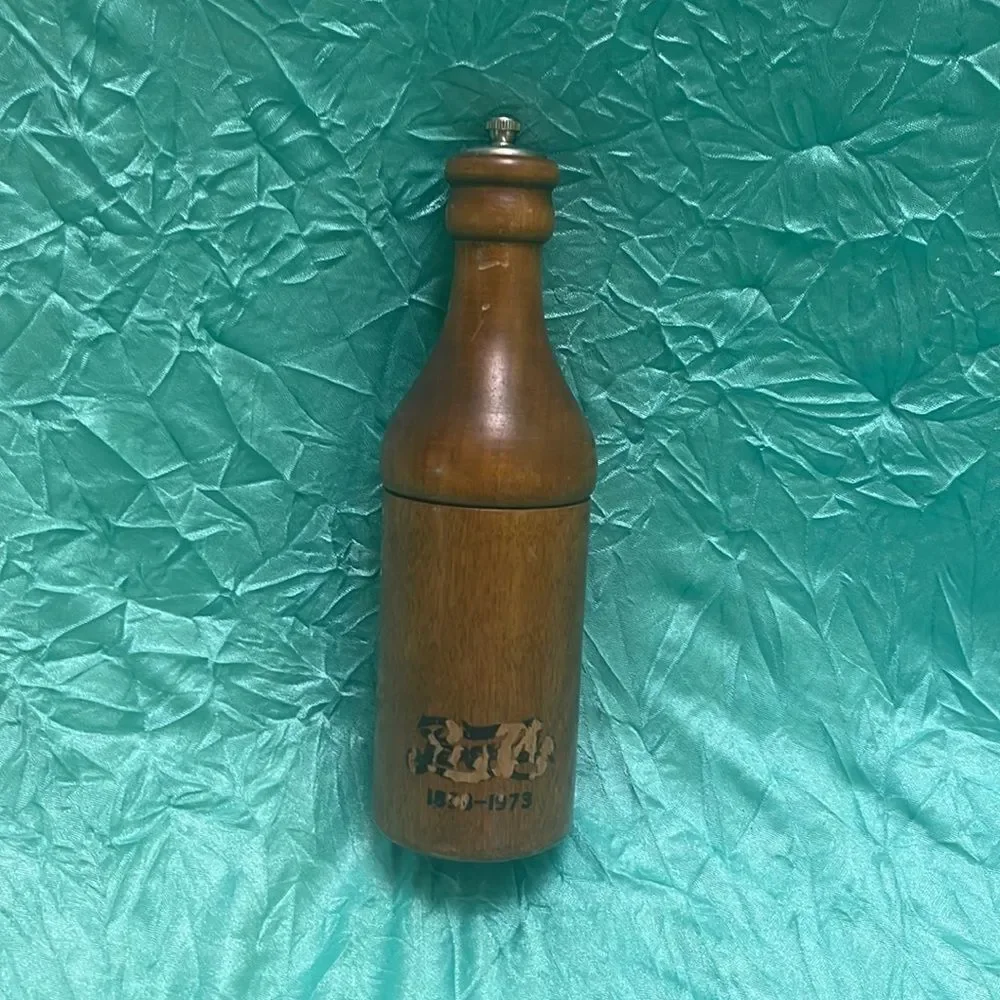 Vintage PepsiCola 1973 wooden Pepper
